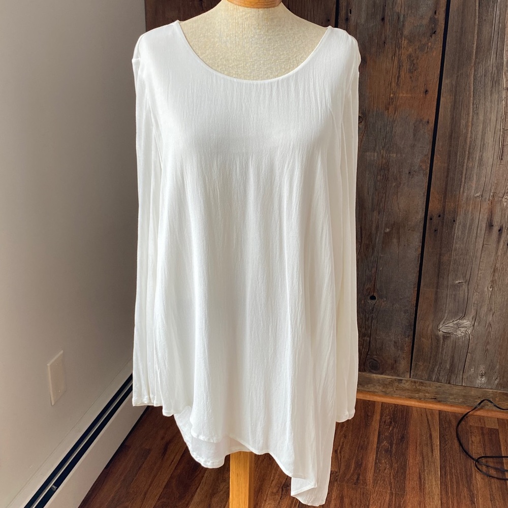 Chico’s white scoop neck long sleeve asymmetrical knit tunic top Sz 3- Xl